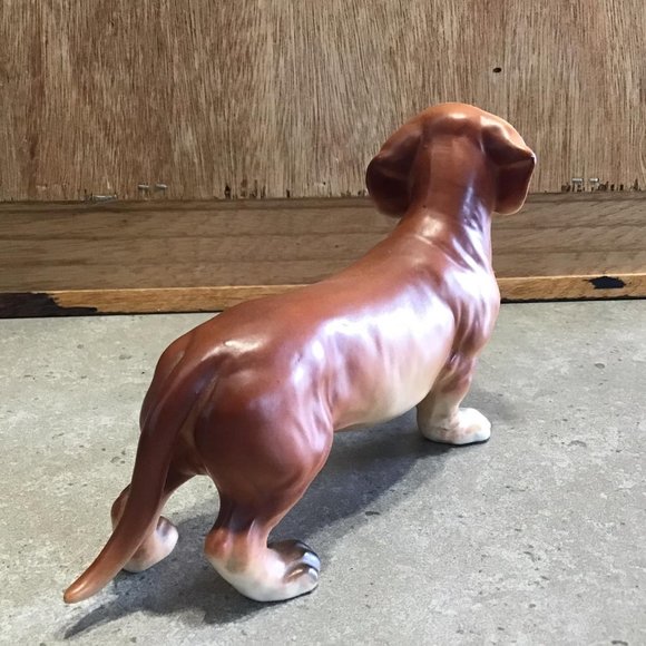 Adorable Dachshund Porcelain Dog Figurine. Made in Japan - Picture 4 of 9